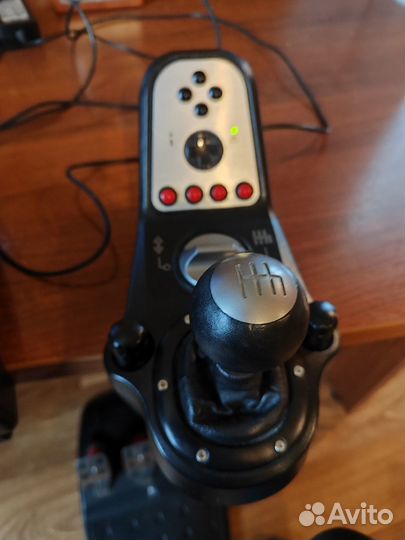 Игровой руль Logitech G25 Racing Wheel