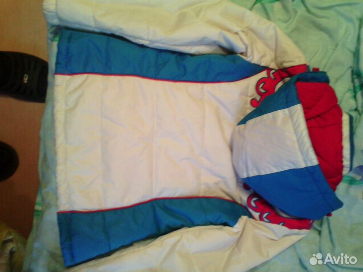 Демисезонная куртка 