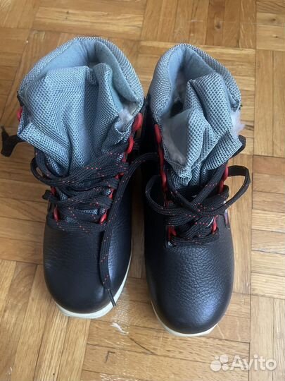 Лыжные ботинки 37 размер