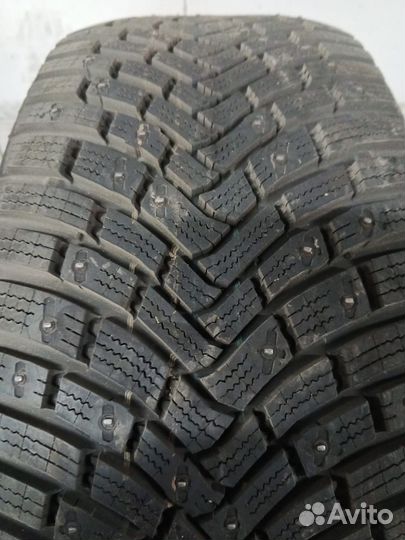 Continental IceContact 3 235/45 R18 98T