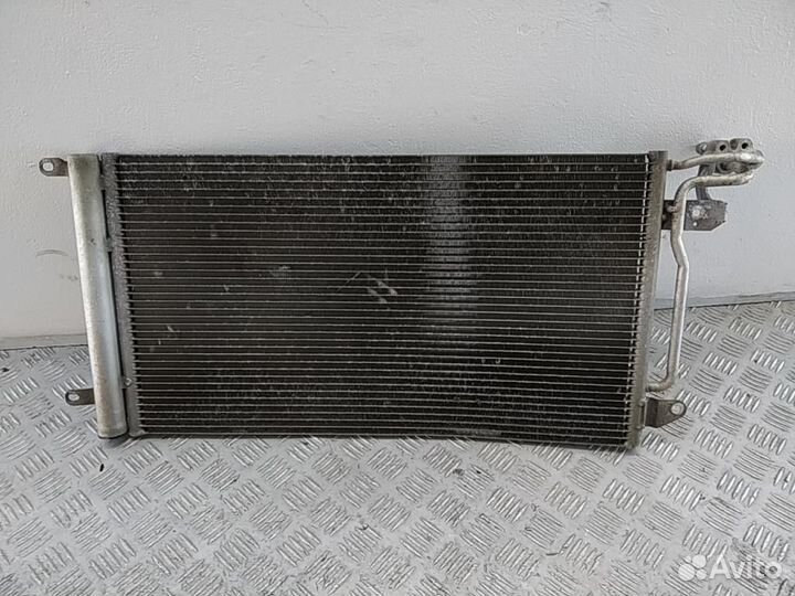 Радиатор кондиционера (конденсер) Skoda Fabia