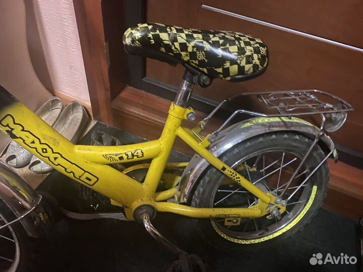 Велосипед детский 4 колесный