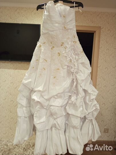 Свадебное платье 46 48 бу