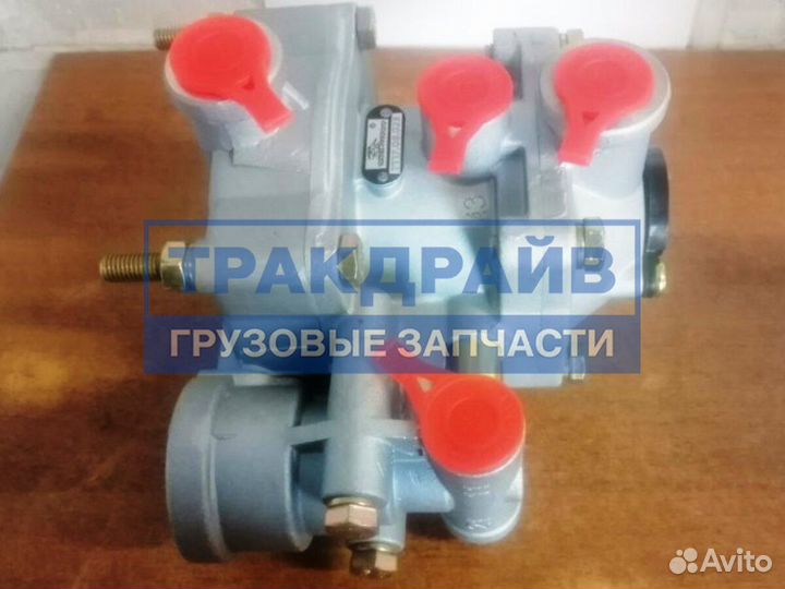 Кран управления тормозами прицепа Ивеко евротех евростар