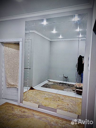 Зеркальное панно с фацетом (интерьерное)