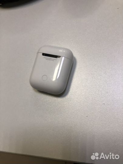 Кейс earpods 2,почти новый наушники потерял