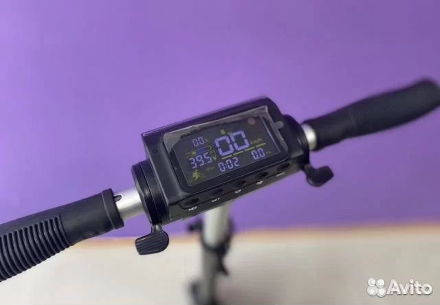 Электросамокат Легкий Новый