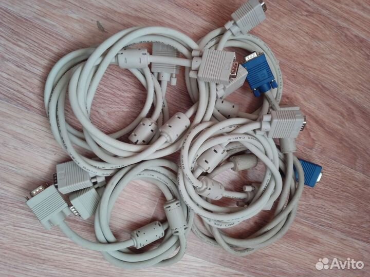 Провод VGA 1,5м, кабель питания 3х0,75 1,5м.Для пк