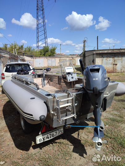 Моторная лодка для рыбалки и туризма