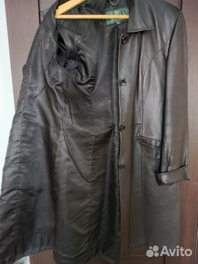 Кожаный плащ женский