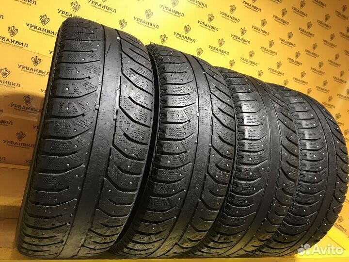 Bridgestone Ice Cruiser 7000 215/60 R16 95T