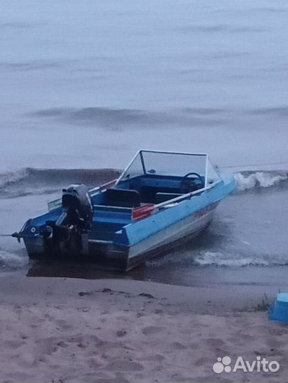 Моторная лодка