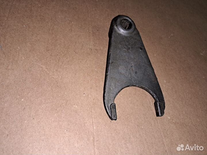 Вилка включения коробки отбора мощности ЗИЛ-131