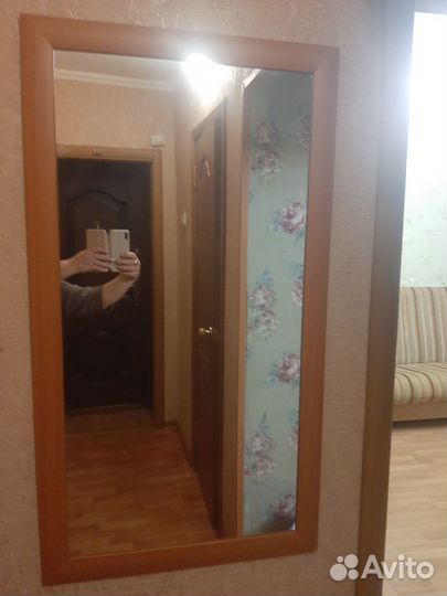 Зеркало настенное в прихожую