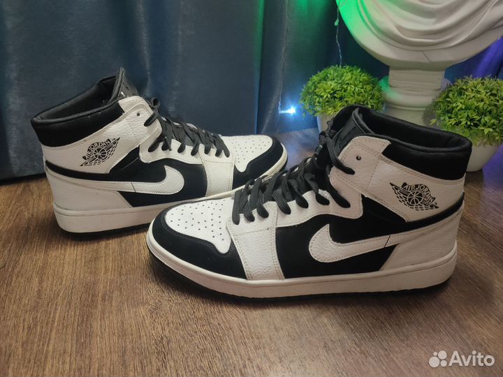 Кроссовки Nike Air Jordan 1 Retro Black/White 46