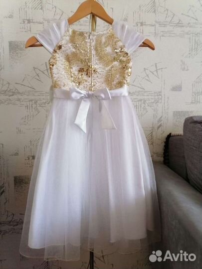 Платье нарядное