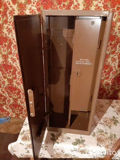 Сейф заводской