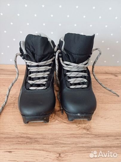 Лыжные ботинки детские 34 35