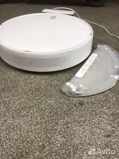 Продам робот-пылесос Xiamio