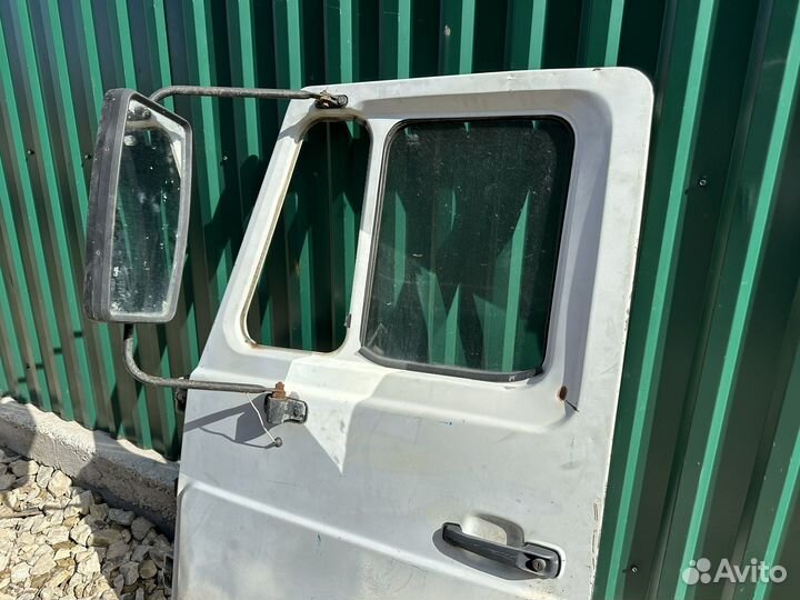 Дверь ЗИЛ бычок левая
