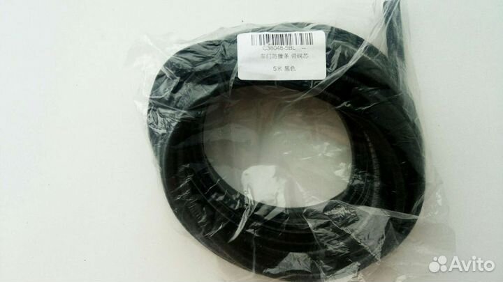 Уплотнитель для дверей автомобиля