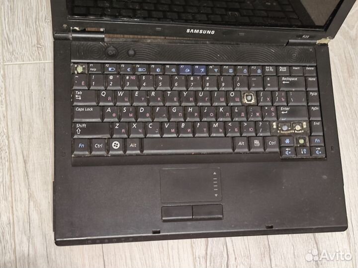 Ноутбук Samsung NP-R20