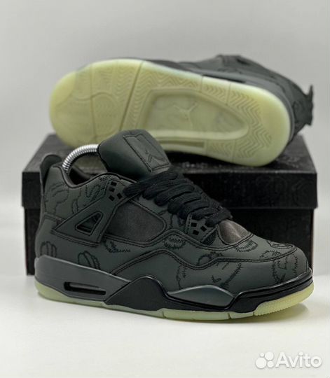 Nike Air Jordan 4 Retro