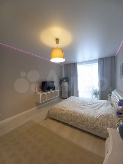 2-к. квартира, 70,4 м², 7/12 эт.