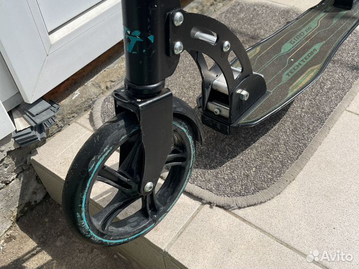 Самокат Giro 210