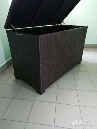 Сундук из искусственного ротанга