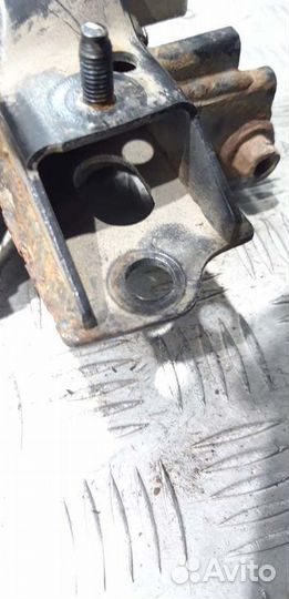 Опора кпп левая Volkswagen Polo Sedan RUS