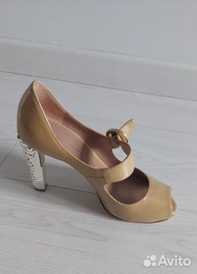 Туфли Nicole Brundage новые, 38 размер