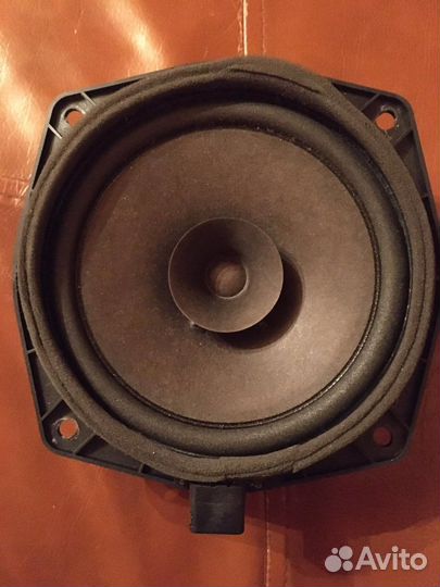 Динамик в дверь Mitsubishi Lancer 9