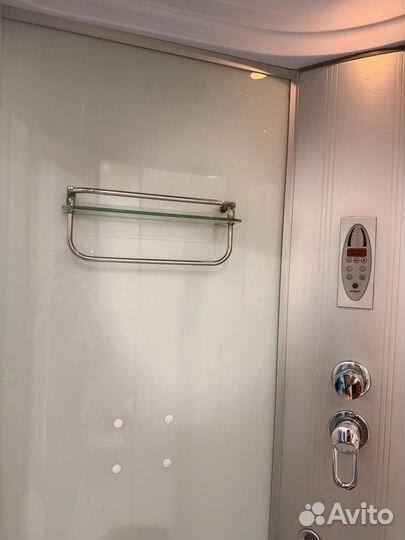 Душевая кабина 90х90 угловая