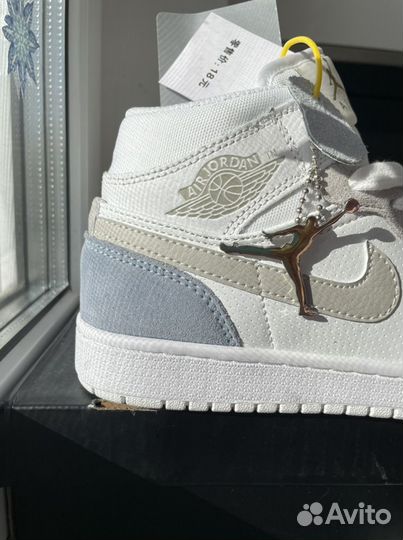 Кроссовки женские nike air jordan 1 low paris