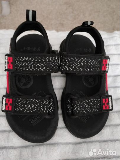 Сандали новые