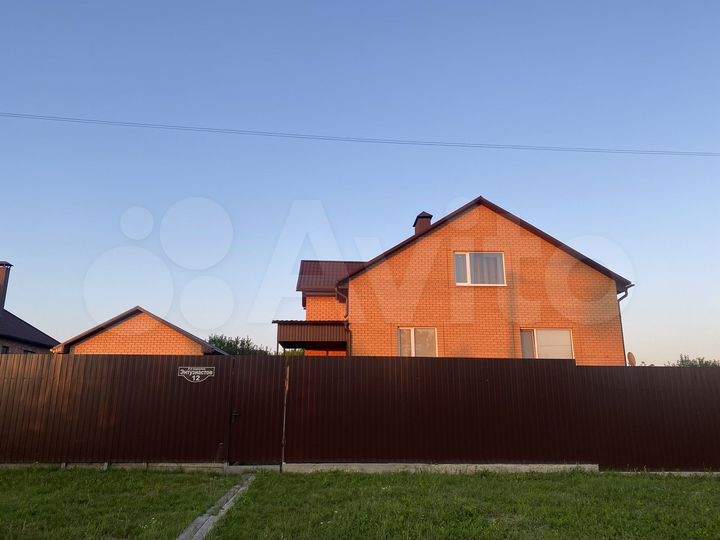 Дом 286,5 м² на участке 16 сот.