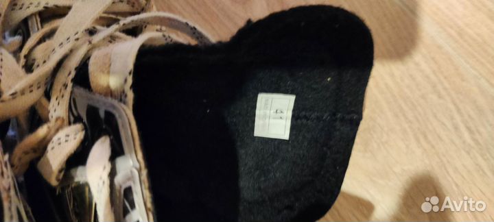 Коньки хоккейные