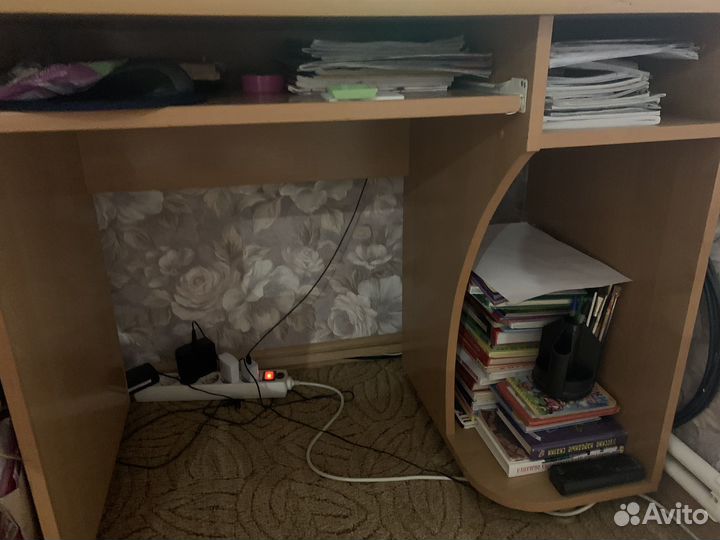 Компьютерный стол