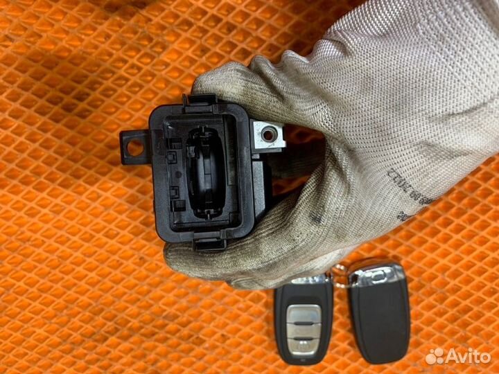 Замок зажигания Audi A4 Iv B8 cdnb 2012