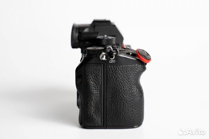 Sony Alpha A7 mark III (ilce-7M3)