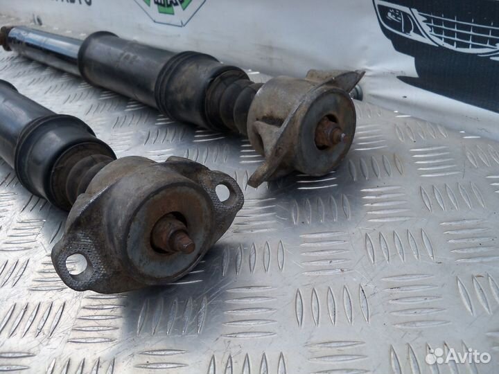 Амортизатор задний Peugeot 307 2003г Хетчбэк