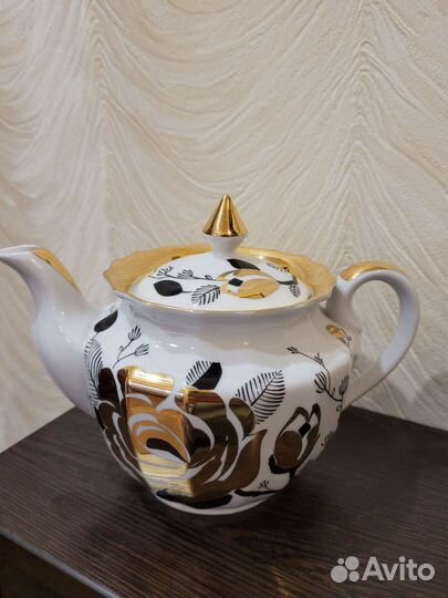 Предметы чайного сервиза 