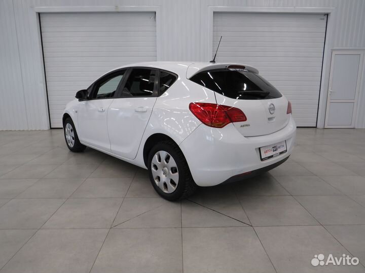 Opel Astra 1.6 AT, 2011, 172 796 км