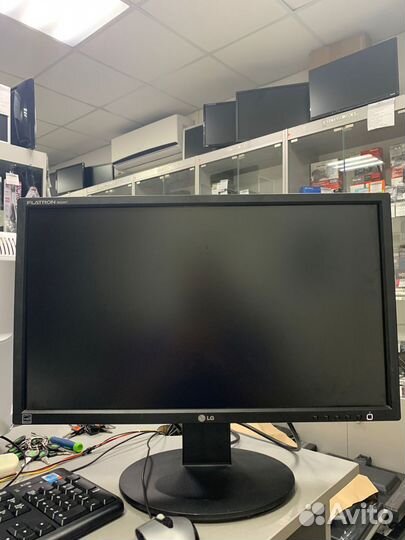 Монитор 23'' LG Flatron W2346T-BF