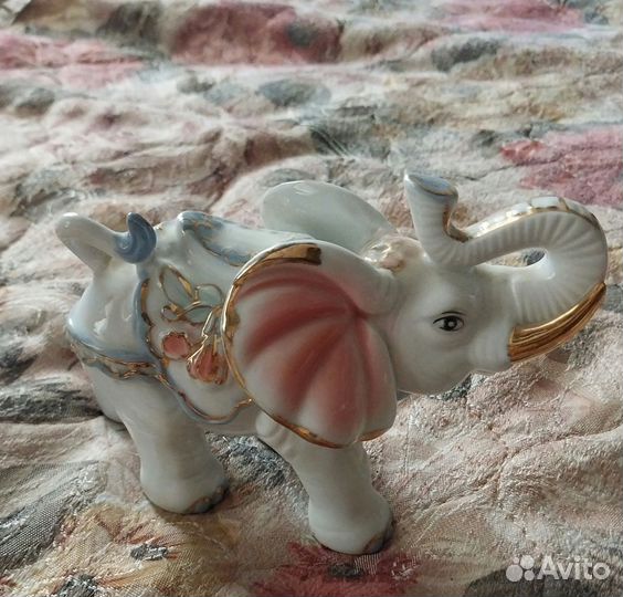 Статуэтка слоненок