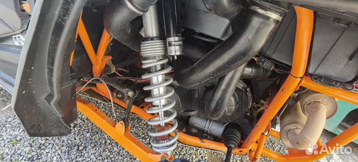 Polaris rzr 1000 xp high lifter