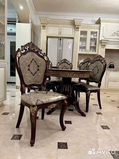 Стол и стулья от производителя