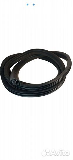 Уплотнитель дверного проёма