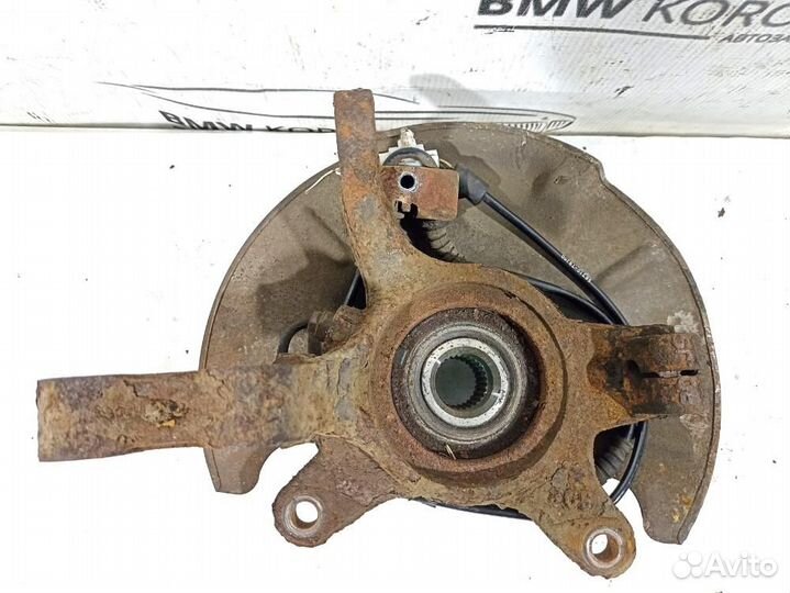 Поворотный кулак передний правый (2006-2013) Suzuk